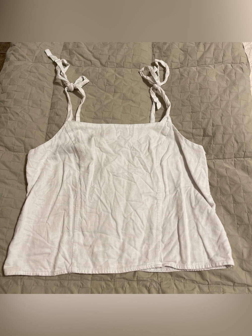 Women’s Old Navy White Crop Top with Spaghetti Strap Ties, Size L
